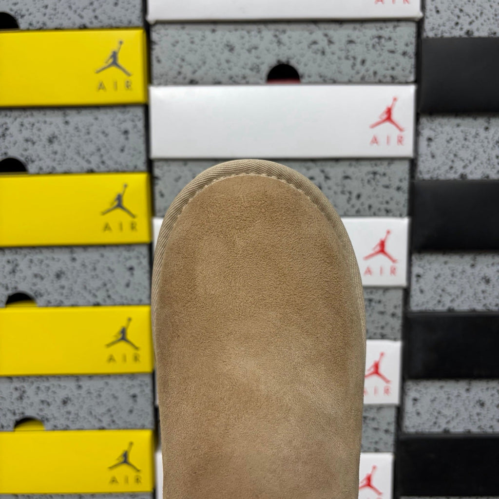 UGG Kallen Lace Classic Short Boot – Suede Boot with Shearling Lining, Tonal Back Seam & Classic Sunburst Sole in Sand