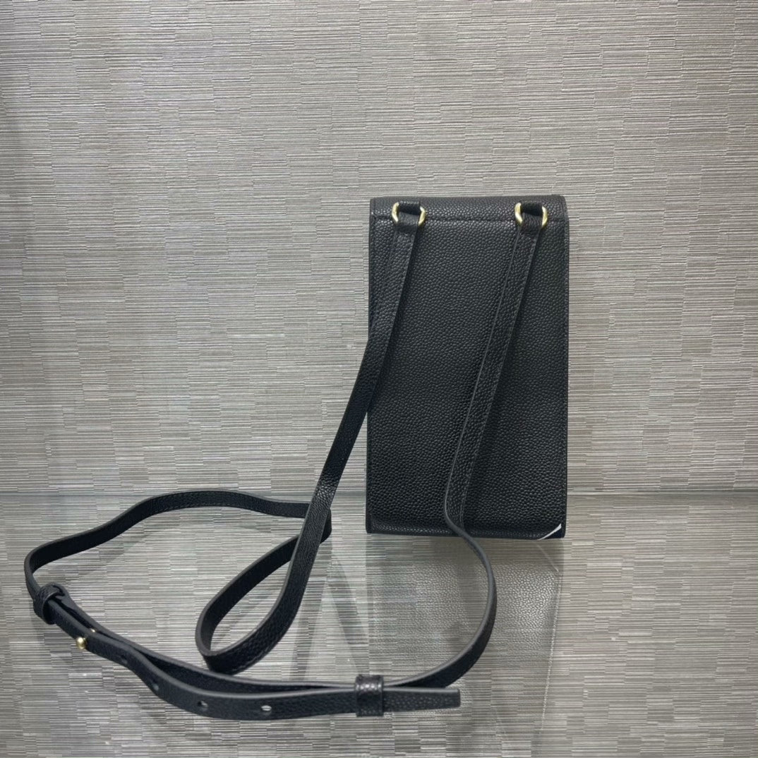 Slash pattern mobile phone bag