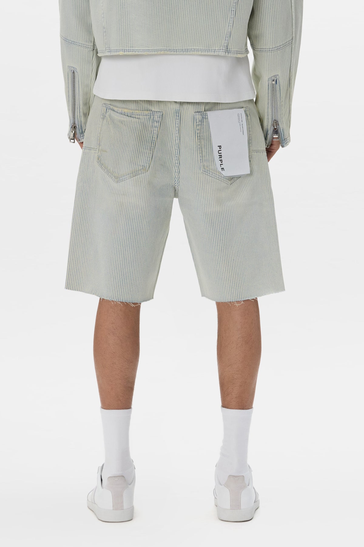 P059 Hickory Short