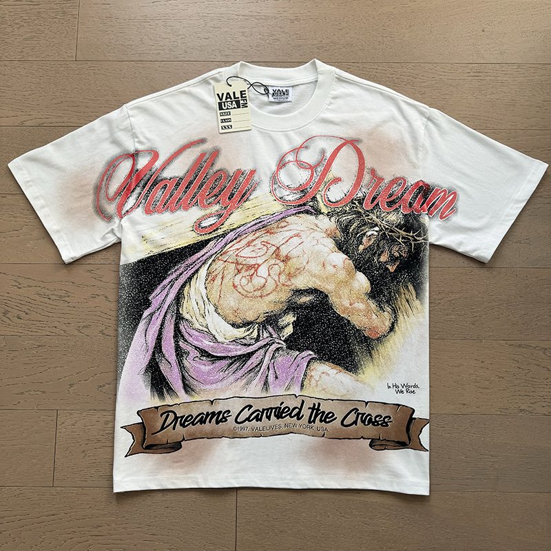 VALE USA Dreams Carried the Cross Graphic T-Shirt