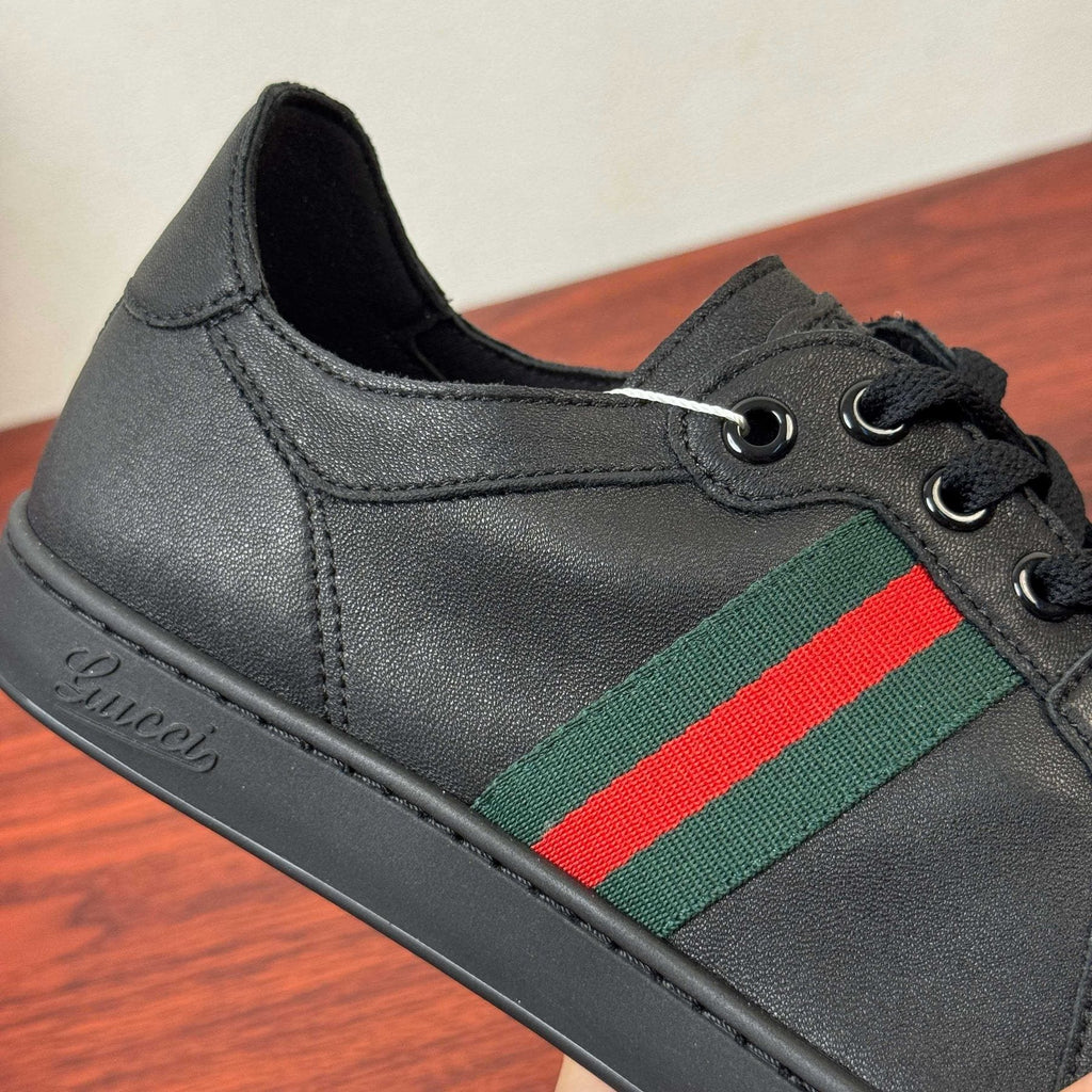 Gucci Men's Green and Red Stripe Sneakers