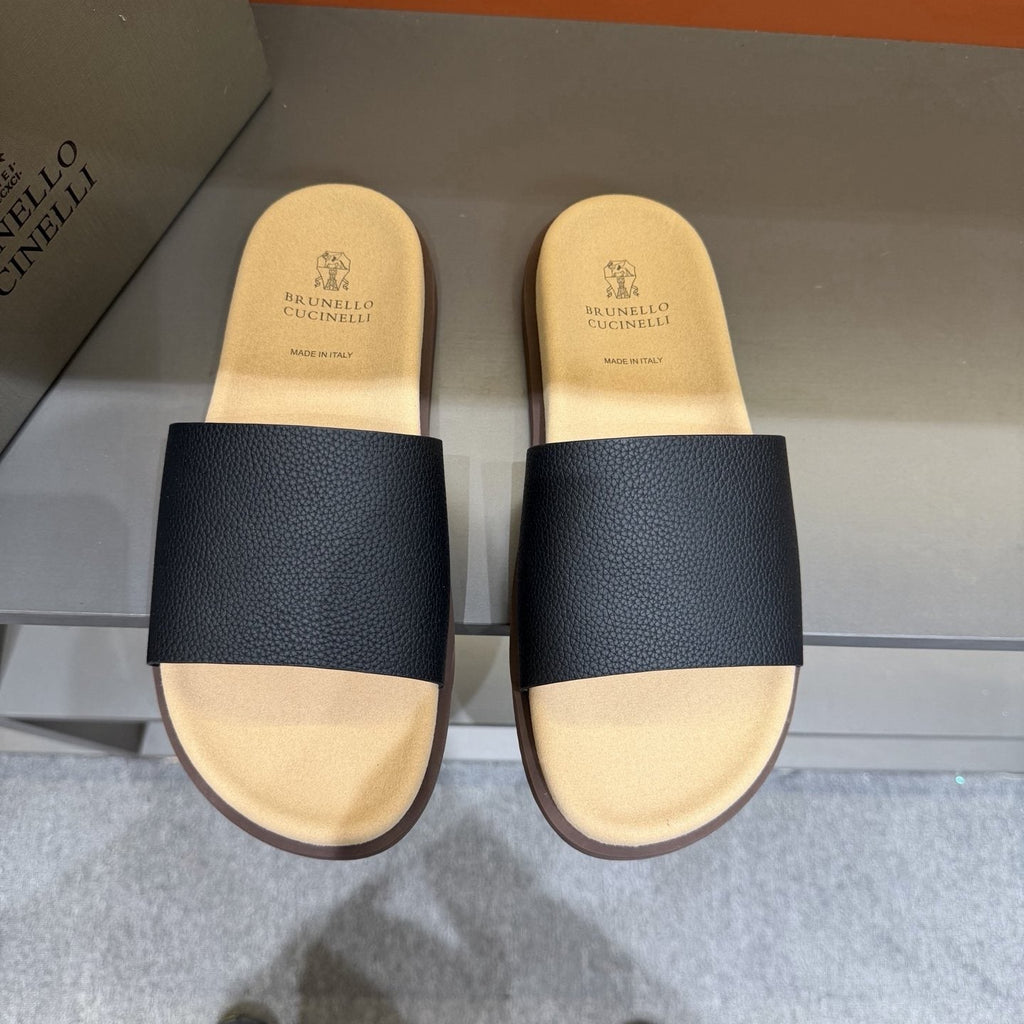 Brunello Cucinelli Men's Wide-Strap Slide Sandals - Light-Toned Footbed
