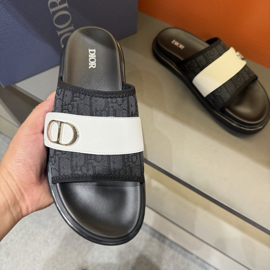 Dior Patterned Buckle Slide Sandals - Open Toe