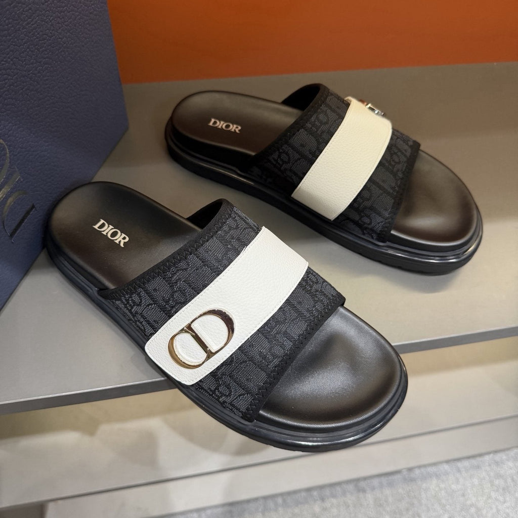 Dior Patterned Buckle Slide Sandals - Open Toe