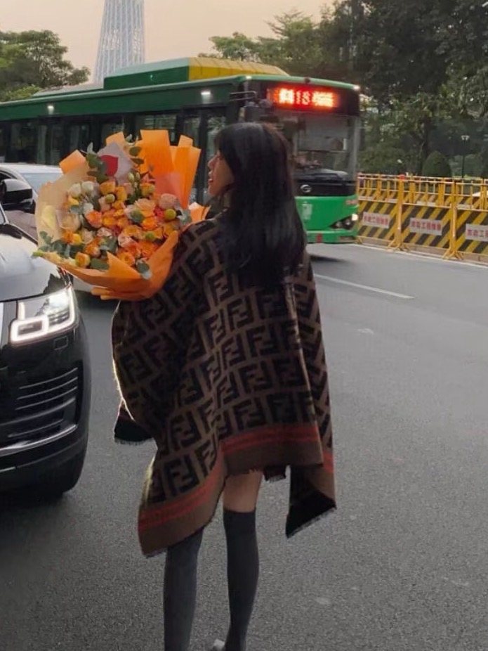 Fendi Geometric Shawl Wrap