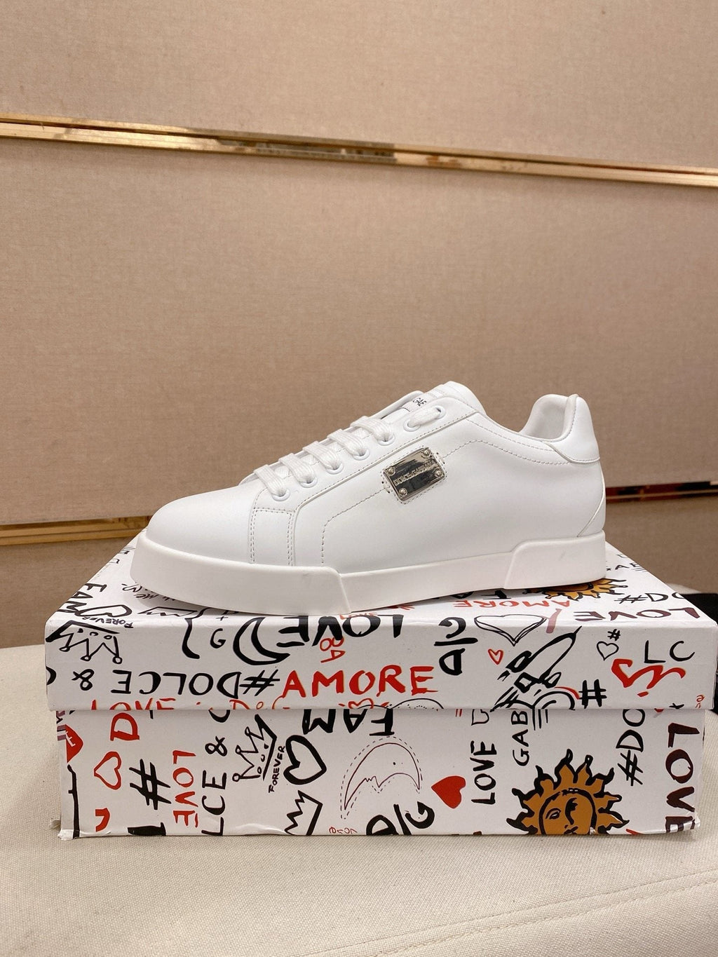 Dolce & Gabbana Low-Top Lace-Up Sneakers - Smooth Upper