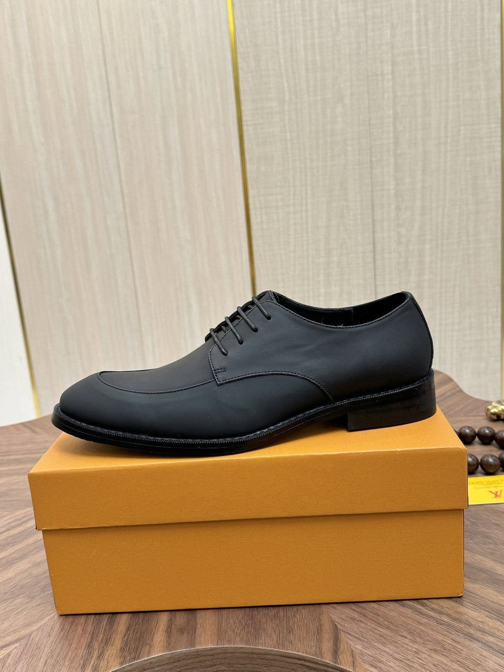 Louis Vuitton Plain-Toe Lace-Up Shoes